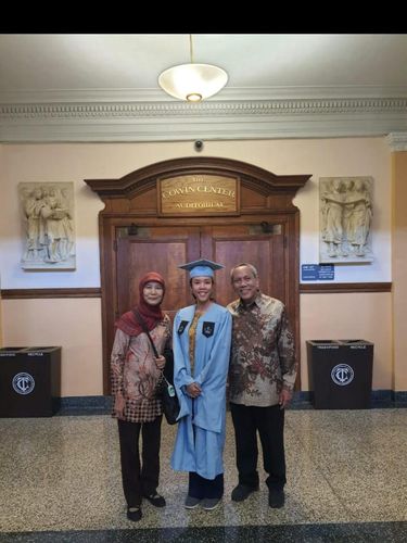 Prosen wisuda Universitas Columbia New York