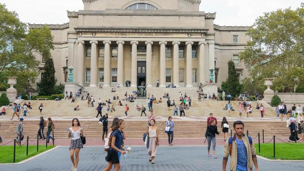 Melihat Proses Wisuda di Columbia University yang Unik di New York