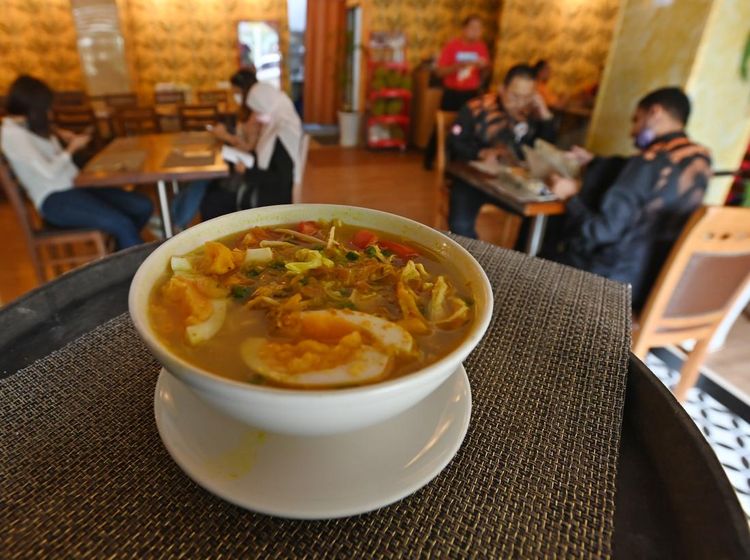 Restoran Batavia, Satu-satunya Tempat Makan Menu Indonesia di Hanoi