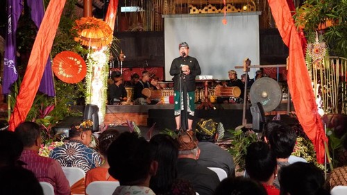 Wakil Gubernur Bali Prof. Tjokorda Oka Artha Ardhana Sukawati (Cok Ace) membuka Bali Spirit Festival 2022 di Puri Padi Ubud, Rabu (18/5/2022)