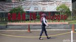 Orang Tua dan Wali Murid Datangi Posko PPDB di SMAN 70, Ada Apa?