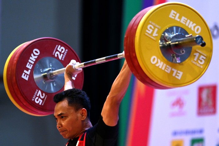 Indonesia kembali menambah pundi-pundi medali di SEA Games 2021. Dua medali emas diraih oleh lifter senior Eko Yuli Irawan dan pesepeda Ayustina Delia Priatna.