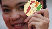Sejauh ini Indonesia berada di posisi keempat klasemen medali SEA Games 2021. Ada Filipina yang membayangi di posisi kelima dengan 40 emas, 57 perak, dan 80 perunggu. Sedangkan posisi ketiga ditempati Singapura dengan 46 emas, 44 perak, dan 58 perunggu. (Aditya Putra/Antara Foto). 