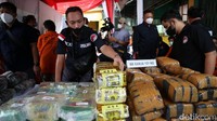 Pemusnahan ini sesuai dengan Undang-Undang 35 Tahun 2019 tentang Narkotika. Aturan tersebut menjelaskan bahwa narkotika harus dimusnahkan setelah memperoleh penetapan dari kejaksaan negeri setempat. Narkotika tersebut berasal dari empat perkara yang berbeda.
