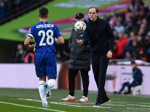 Tuchel Maunya Azpilicueta Bertahan di Chelsea, tapi...