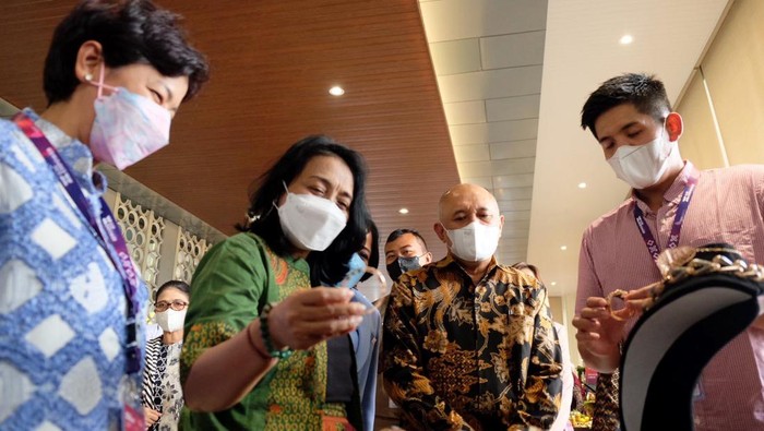 Dukungan Penguatan UMKM Perempuan-Kesetaraan Gender Upaya peningkatan kemampuan Usaha Mikro Kecil dan Menengah (UMKM) dan penerapan kesetaraan gender mendapatkan dukungan dari empat kementerian dalam pertemuan G20 EMPOWER di Yogyakarta.