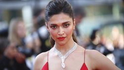 Deepika Padukone Dapat Bintang di Hollywood Walk of Fame! Deepika Padukone Dapat Bintang di Hollywood Walk of Fame!