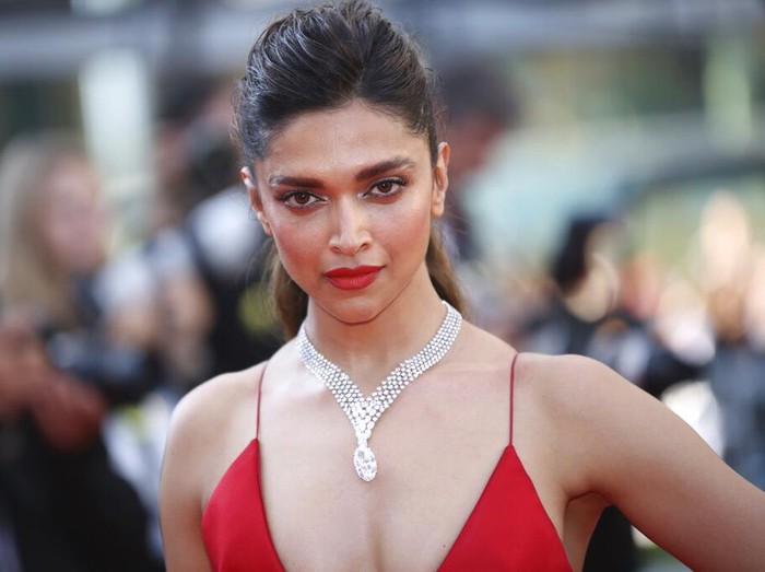 Jury member Deepika Padukone poses for photographers upon arrival at the premiere of the film 'Armageddon Time' at the 75th international film festival, Cannes, southern France, Thursday, May 19, 2022. (Photo by Vianney Le Caer/Invision/AP)