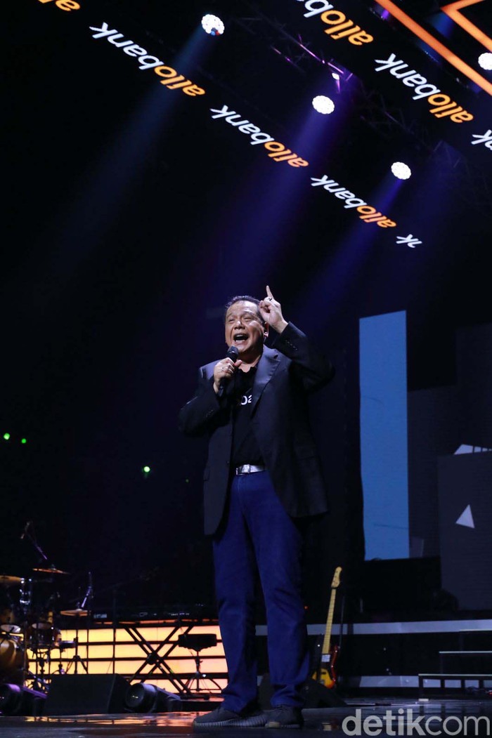 Gelorakan Semangat Kebangkitan Nasional, CT Luncurkan Allo Bank Hari ini bank digital besutan CT Corp Allo Bank resmi meluncur. Chairul Tanjung mengungkapkan hari rilis Allo Bank bertepatan dengan Hari Kebangkitan Nasional.