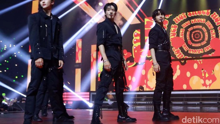 Gempar! NCT Dream Bikin Histeris NCTzen NCT Dream akhirnya tampil di Allo Bank Festival 2022. Boyband SM Entertainment menggemparkan para NCTzen.