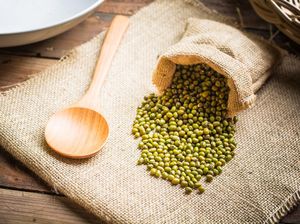 Sering Dijadikan Bubur, Ini 5 Manfaat Sehat Konsumsi Kacang Hijau