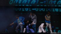 Aksi panggung NCT Dream begitu memukau sehingga membuat NCTzen tak henti-hentinya berteriak histeris melihat Jeno, Jaemin, Renjun, Chenle, dan Jisung.