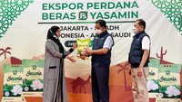 Sekedar informasi, untuk kebutuhan ekspor ini Food Station telah melakukan budidaya padi dengan jenis long grain dengan varietas IR-64 Ciherang yang ditanam di wilayah Indramayu Jawa Barat dan telah dilakukan panen pada awal tahun 2022.
