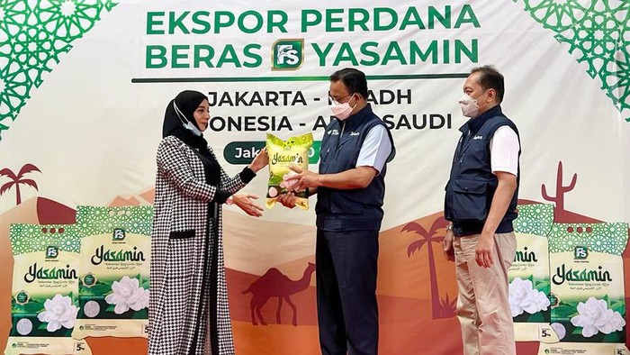 Bertepatan dengan Hari Kebangkitan Nasional, Pemprov DKI Jakarta melalui BUMD PT Food Station Tjipinang Jaya menggelar ekspor perdana beras FS Yasamin ke Arab Saudi.