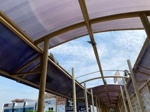 Kondisi Atap JPO di Margonda Depok Semakin Parah