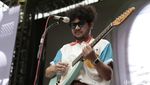 Padat! Panggung Kunto Aji di Allo Bank Festival Day 1 Dikerumuni Fans