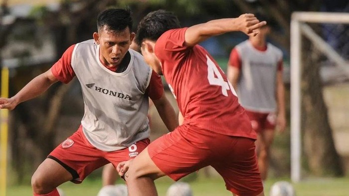 Latihan PSM Makassar Bersiap Laga Uji Coba
