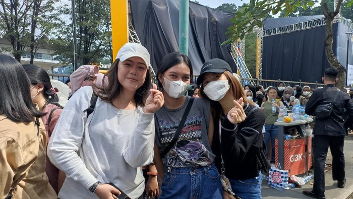 Lia (baju putih) dkk hadir di Allo Bank Festival (Wildan-detikcom)