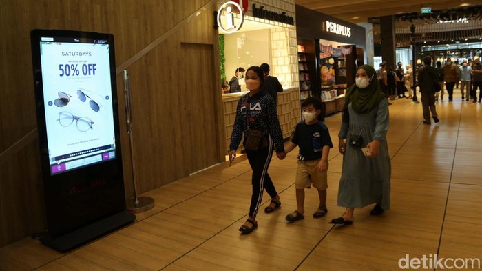 Mal-mal mulai bergeliat seiring Jakarta akan memasuki era endemi Covid-19. Seperti mal ini yang mulai resmi beroperasi.