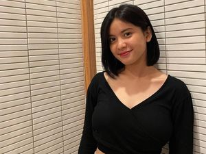 Cerita Melati Eks JKT48 yang Viral Berjualan Nasi Bakar