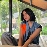 Jualan nasi bakar, Melati Sesilia bisa meraup 100 pembeli sehari. Foto: dok. Instagram @melati.sesilia