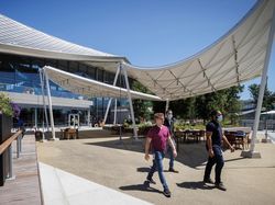 Menjelajahi Kantor Baru Google yang Bikin Terkesima