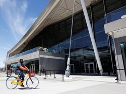Menjelajahi Kantor Baru Google yang Bikin Terkesima