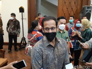 Nadiem Setop Sementara Belajar Tatap Muka Bila Ada COVID-19 di Sekolah