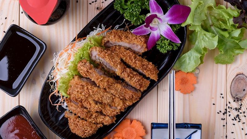 Muslim Jangan Terkecoh! 8 Makanan Jepang Ini Mengandung Babi