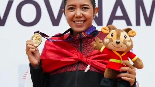 Ni Gusti Agung Ayu Manik Trisna Dewi Wetan raih emas usai jalani pertandingan di Gelanggang Olahraga Soc Son Gymnasiums, Hanoi, Jumat (20/5/2022).