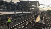Warga berharap perbaikan Stasiun Tambun bisa segera selesai