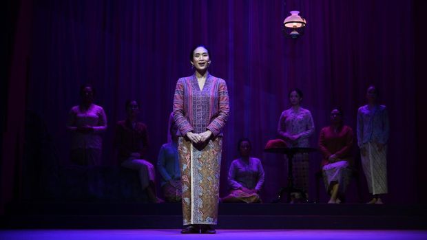 Pertunjukan Monolog Teater Musikal Inggit Garnasih di Ciputra Artpreneur Theater, Jakarta