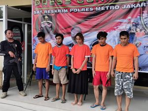 Wanita Penadah Motor Curian di Jakbar Pakai Uang Kejahatan Beli Perhiasan