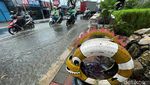 Sejumlah Jalan di Jakarta Tergenang Gegara Hujan Deras Sore Tadi