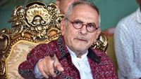Ramos Horta merupakan menteri luar negeri pertama Timor Leste yang diangkat pada tahun 2002 setelah Timor Leste merdeka. Ramos Horta juga sempat menjadi penjabat Perdana Menteri hingga pada tahun 2007 terpilih sebagai presiden. Ia sempat ditembak dalam percobaan pembunuhan pada tahun 2008.