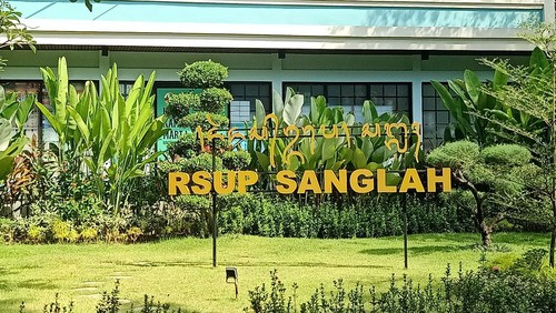 Suasana di area masuk RSUP Sanglah Denpasar pada Minggu (8/5/2022) lalu