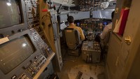 Sementara sebuah maskapai penerbangan regional mengusulkan pengurangan persyaratan jam terbang dan mempertimbangkan untuk menurunkan hambatan masuk program pelatihan pilot. Tak sedikit pula maskapai penerbangan AS yang merekrut beberapa pilot dari luar negeri, salah satunya Australia.