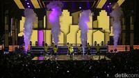 Allo Bank Festival 2022 menghadirkan penyanyi-penyanyi terkenal untuk menghibur lewat aksi panggung mereka.