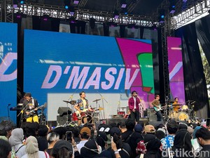 Tur Amerika, DMasiv Dikira Home Band