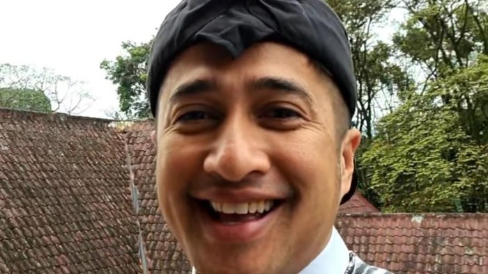 Irfan Hakim, Duta Angklung Bandung.