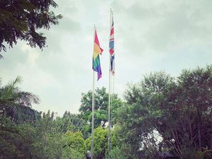 Instagram Kedubes Inggris Jakarta Diserbu Akibat Bendera LGBT