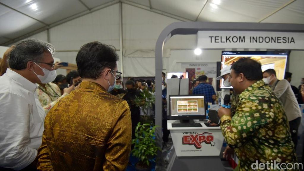 Jokowi Minta Masyarakat Belanja Produk Dalam Negeri