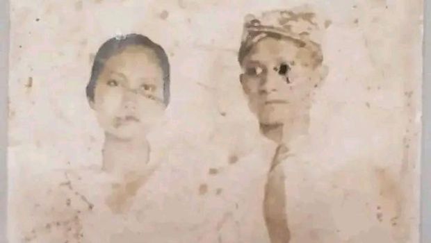 M Kuswa bersama istri.