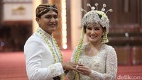 Masjid Istiqlal Jadi Saksi Bisu Pernikahan Masayu Clara dan Qausar Harta