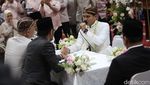 Potret Bahagia Masayu Clara Resmi Dipinang Qausar Harta