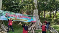 Bahagia ceria bersama