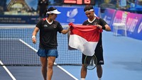Pada tahun 2019, Aldila/Christo meyabet medali emas usai menang melawan pasangan Thailand, Sanchai Ratiwatana dan Tamarine Tanasugarn.