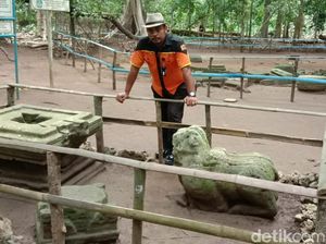 Cerita Haris, Jadi Tour Guide Sejak SD hingga Berhasil Kuliahkan Anak