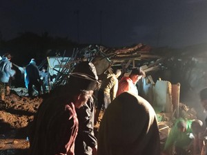Longsor Timpa 2 Rumah di Cijeruk Bogor, 4 Orang Tewas