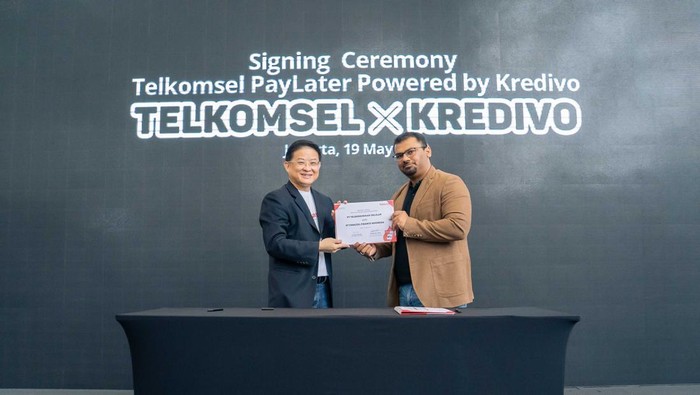 Menggandeng Kredivo, Telkomsel terjun ke dunia paylater. Pelanggan Telkomsel pinjaman dengan limit mencapai Rp 30 juta.